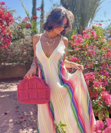 Pochette RAPHIA fuschia et sa chaine doré